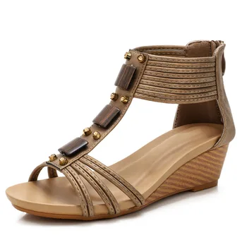 2023 Женские босоножки на танкетке в богемном стиле, удобные повседневные летние пляжные сандалии в римском стиле на высоком каблуке, обувь большого размера